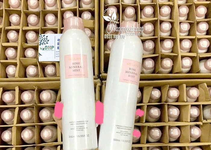 Xịt khoáng hoa hồng Weilaiya Rose Mineral Mist chai 300ml 56