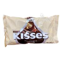 Socola Hershey’s Kisses hạnh nhân gói 300g của Mỹ